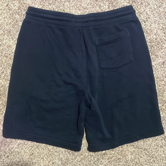 Hollister jogger material shorts - Picture 3 of 4